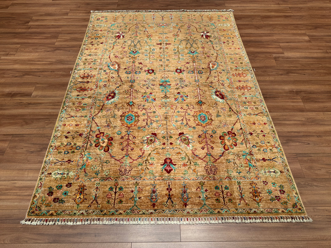 سجادة صوفية أصلية منسوجة يدويًا من Sultani Floral باللون البيج بصبغة جذرية، مقاس 174 × 245، 4.26 متر مربع - 5 × 8 قدم