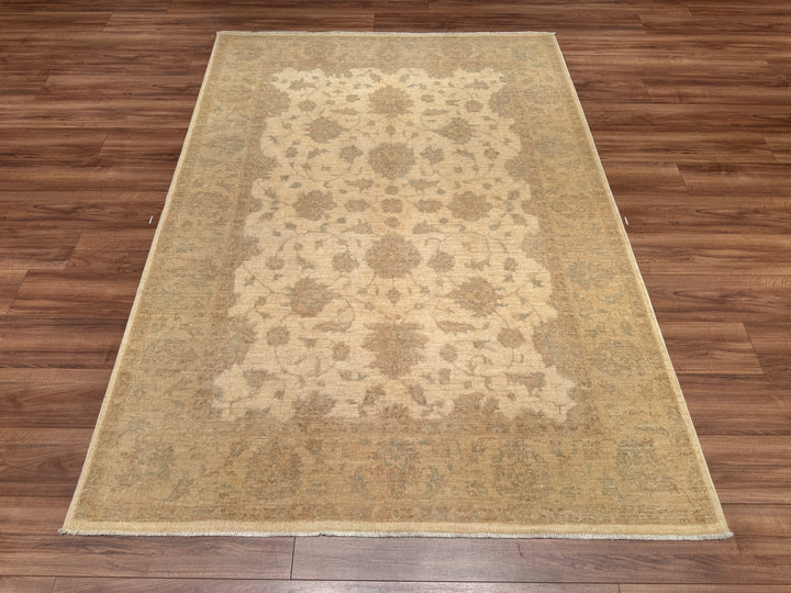 Uşak Original Hand Woven Pastel Vegetable Dyed Wool Carpet 170x237 4.03 Square Meters - 6x8 ft