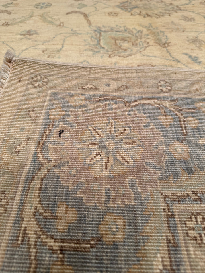 Uşak Original Hand Woven Pastel Vegetable Dyed Wool Carpet 170x239 4.06 Square Meters - 6x8 ft