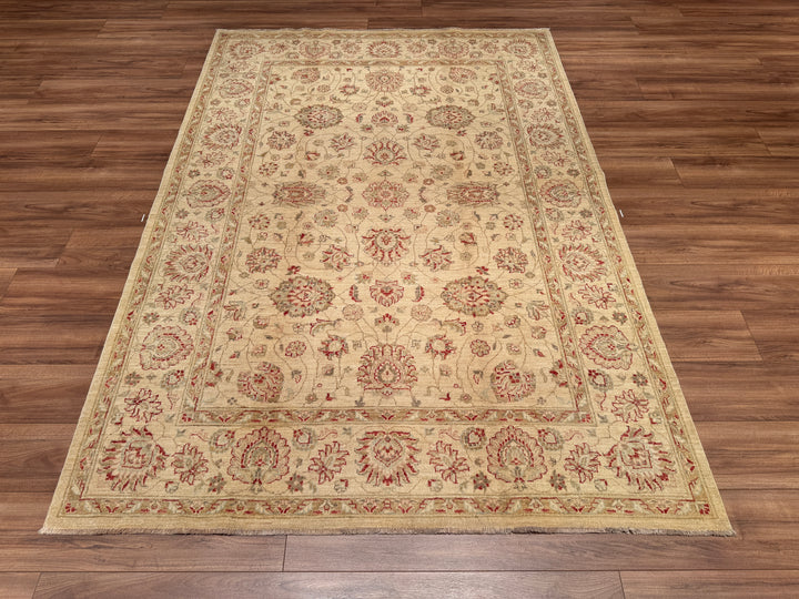 Uşak Original Hand Woven Pastel Vegetable Dyed Wool Carpet 171x244 4.17 Square Meters - 6x8 ft