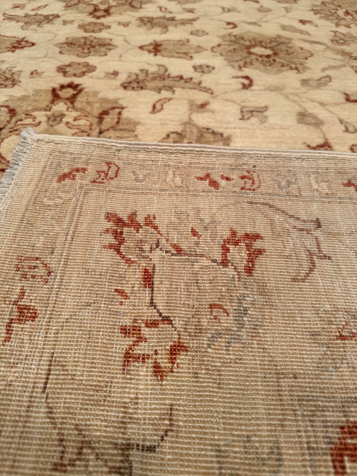 Uşak Original Hand Woven Pastel Vegetable Dyed Wool Carpet 171x245 4.19 Square Meters - 6x8 ft