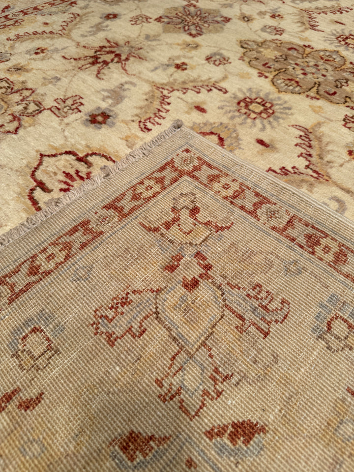 Uşak Original Hand Woven Pastel Vegetable Dyed Wool Carpet 170x239 4.06 Square Meters - 6x8 ft