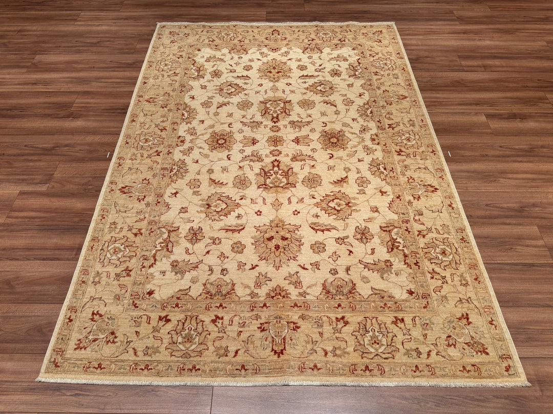 Uşak Original Hand Woven Pastel Vegetable Dyed Wool Carpet 169x239 4.04 Square Meters - 6x8 ft