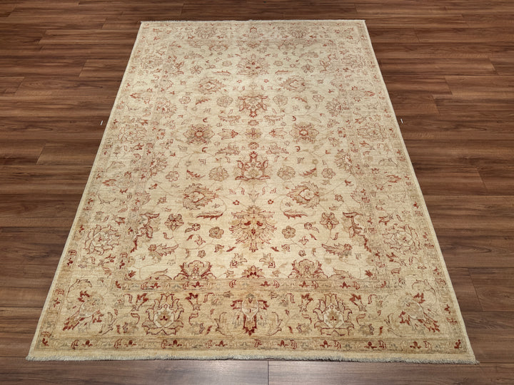 Uşak Original Hand Woven Pastel Vegetable Dyed Wool Carpet 169x239 4.04 Square Meters - 6x8 ft