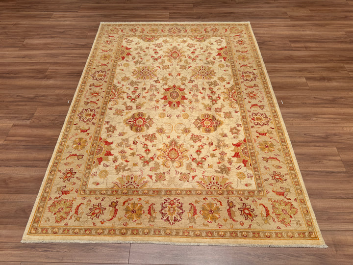 Uşak Original Hand Woven Pastel Vegetable Dyed Wool Carpet 168x233 3.91 Square Meters - 6x8 ft