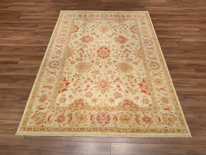 Uşak Original Hand Woven Pastel Vegetable Dyed Wool Carpet 168x233 3.91 Square Meters - 6x8 ft