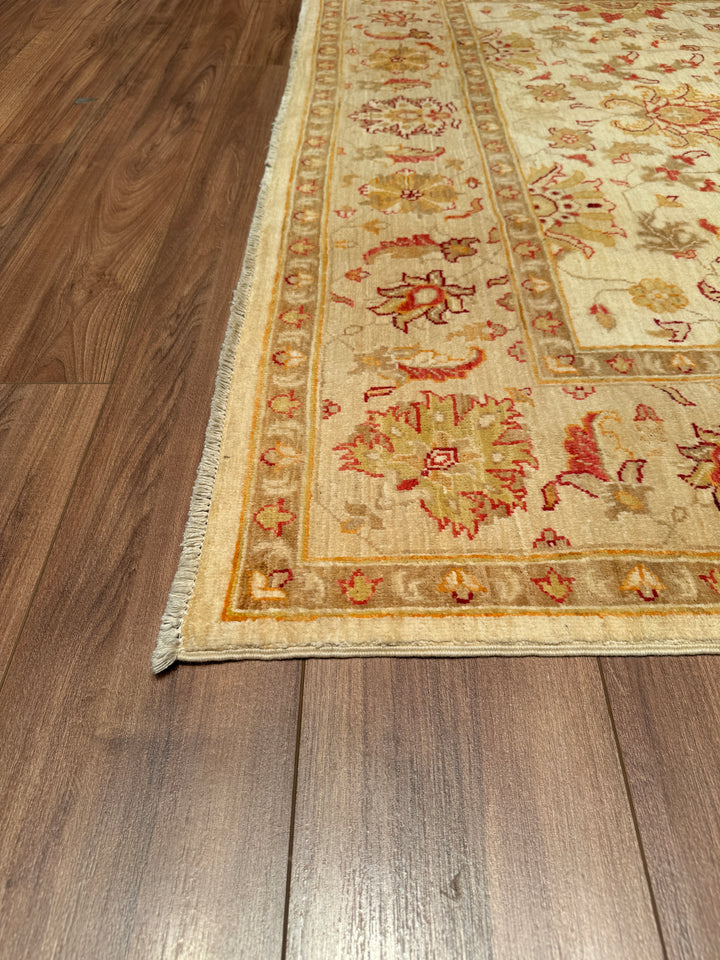 Uşak Original Hand Woven Pastel Vegetable Dyed Wool Carpet 168x233 3.91 Square Meters - 6x8 ft