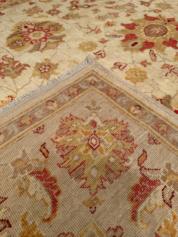 Uşak Original Hand Woven Pastel Vegetable Dyed Wool Carpet 168x233 3.91 Square Meters - 6x8 ft