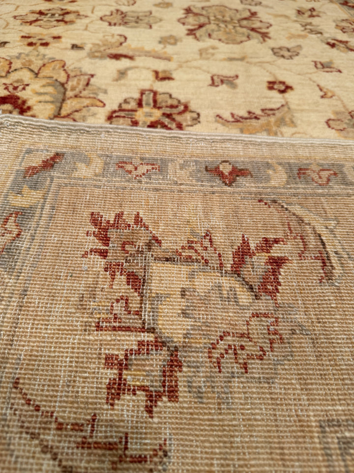 Uşak Original Hand Woven Pastel Vegetable Dyed Wool Carpet 171x243 4.16 Square Meters - 6x8 ft