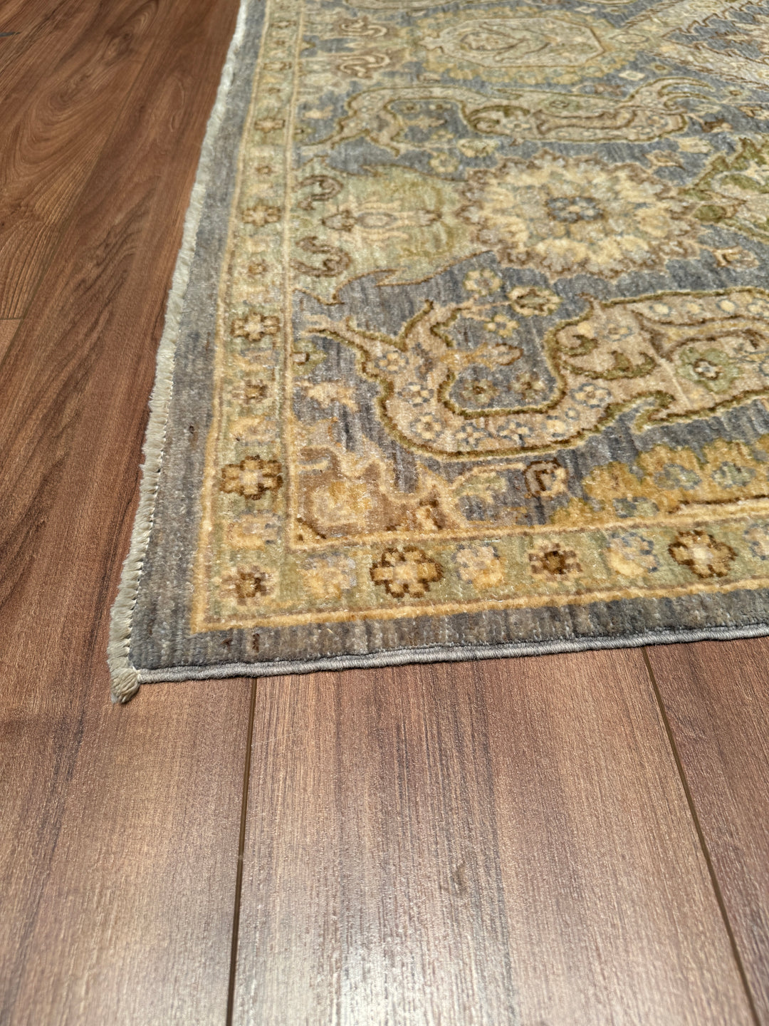 Uşak Original Hand Woven Gray Cream Vegetable Dyed Wool Carpet 167x236 3.94 Square Meters - 6x8 ft