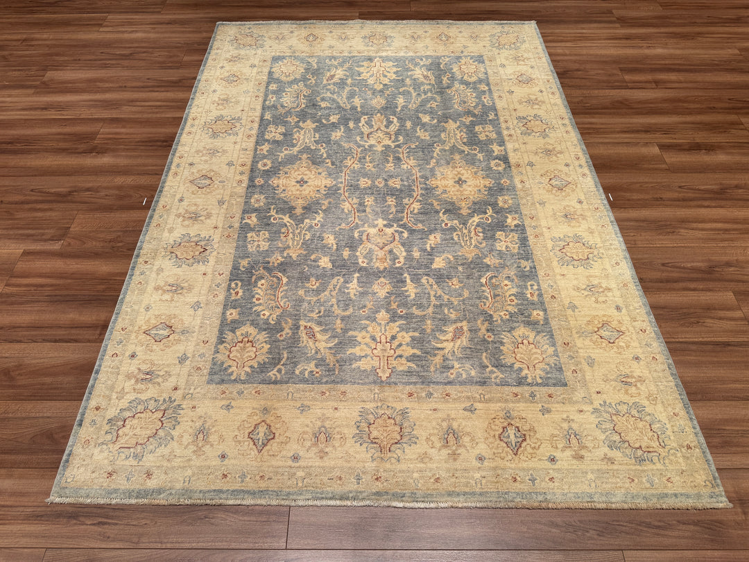 Uşak Original Hand Woven Gray Cream Vegetable Dyed Wool Carpet 170x245 4.17 Square Meters - 6x8 ft