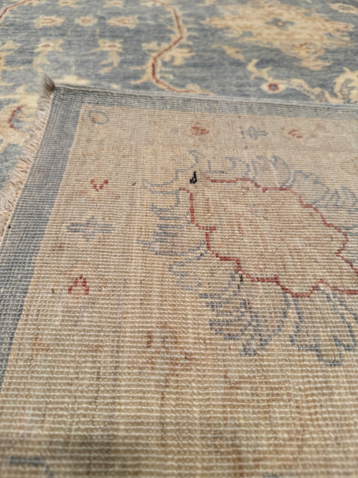 Uşak Original Hand Woven Gray Cream Vegetable Dyed Wool Carpet 170x245 4.17 Square Meters - 6x8 ft