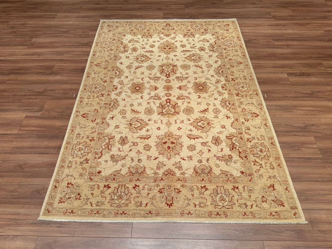 Uşak Original Hand Woven Pastel Vegetable Dyed Wool Carpet 169x239 4.04 Square Meters - 6x8 ft