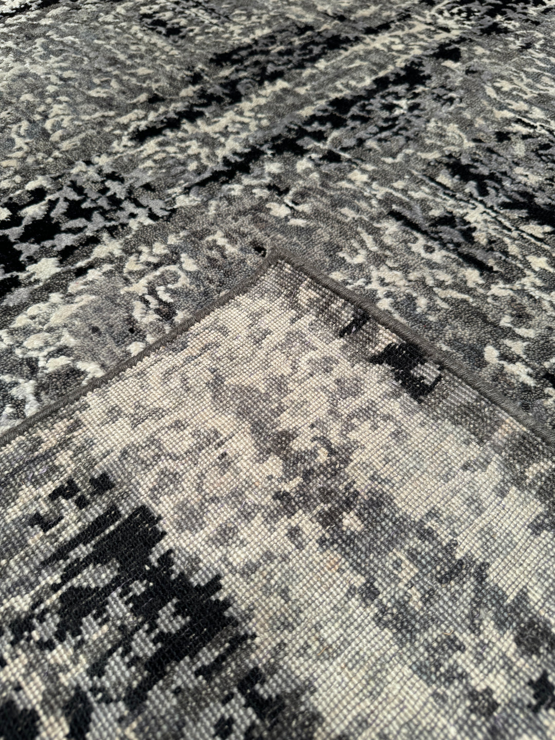 New Diamond Original Hand Woven Gray Wool Bamboo Carpet 172x239 4.11 Square Meters - 5x8 ft