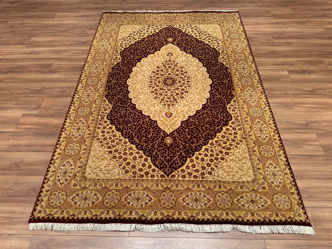 Hint Uşağı Orjinal El Dokuması Bej Kırmızı Yün Bambu Halı 174x259 4.51 Metrekare - 5x8 ft