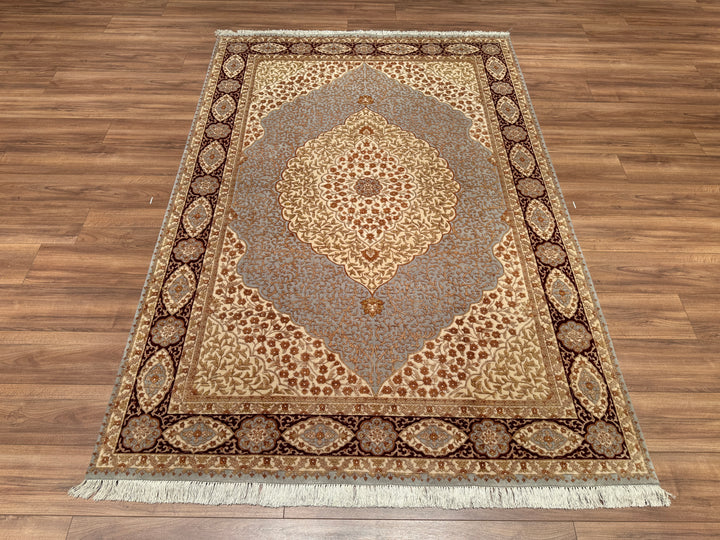 Hint Uşağı Orjinal El Dokuması Bej Kırmızı Yün Bambu Halı 166x242 4.02 Metrekare - 5x8 ft