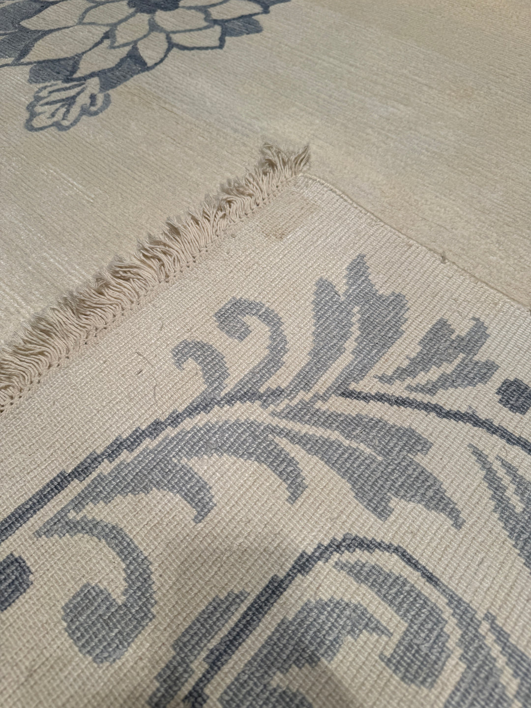 Original Hand Woven White Bamboo Carpet with Damask Pattern 171x242 4.14 Square Meters - 5x8 ft