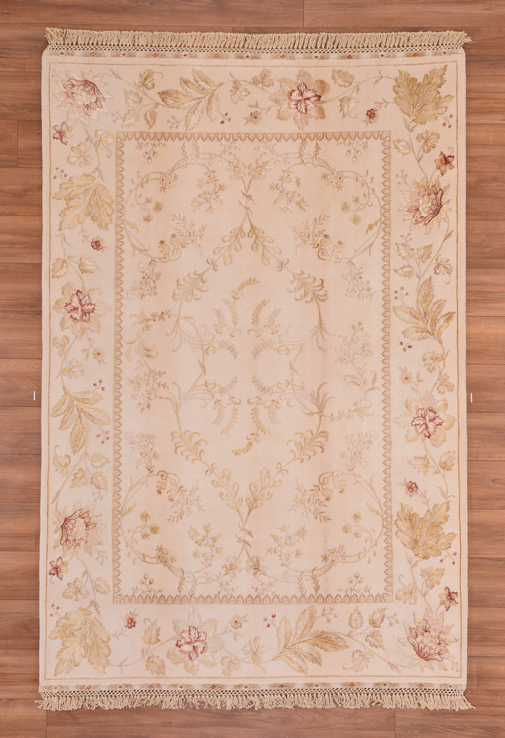 Privat Original Hand Woven Cream Wool Silk Carpet 171x250 4.28 Square Meters - 5x8 ft