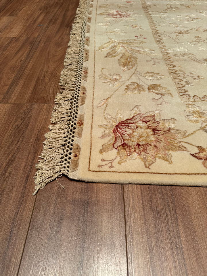 Privat Original Hand Woven Cream Wool Silk Carpet 171x250 4.28 Square Meters - 5x8 ft