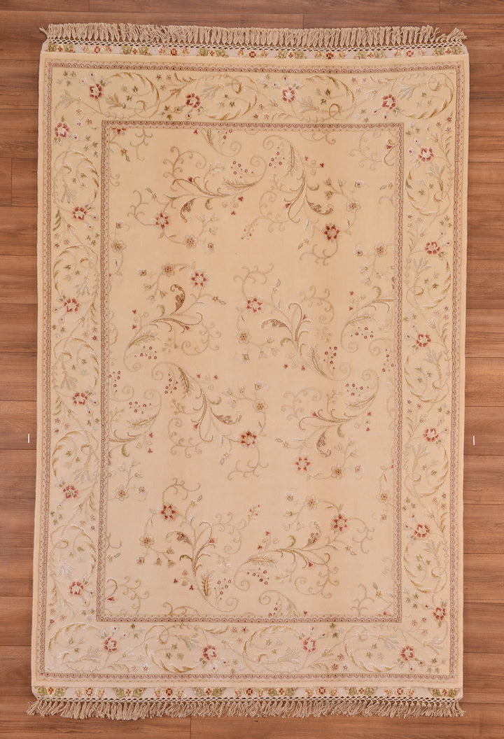 Privat Original Hand Woven Cream Wool Silk Carpet 170x248 4.22 Square Meters - 5x8 ft