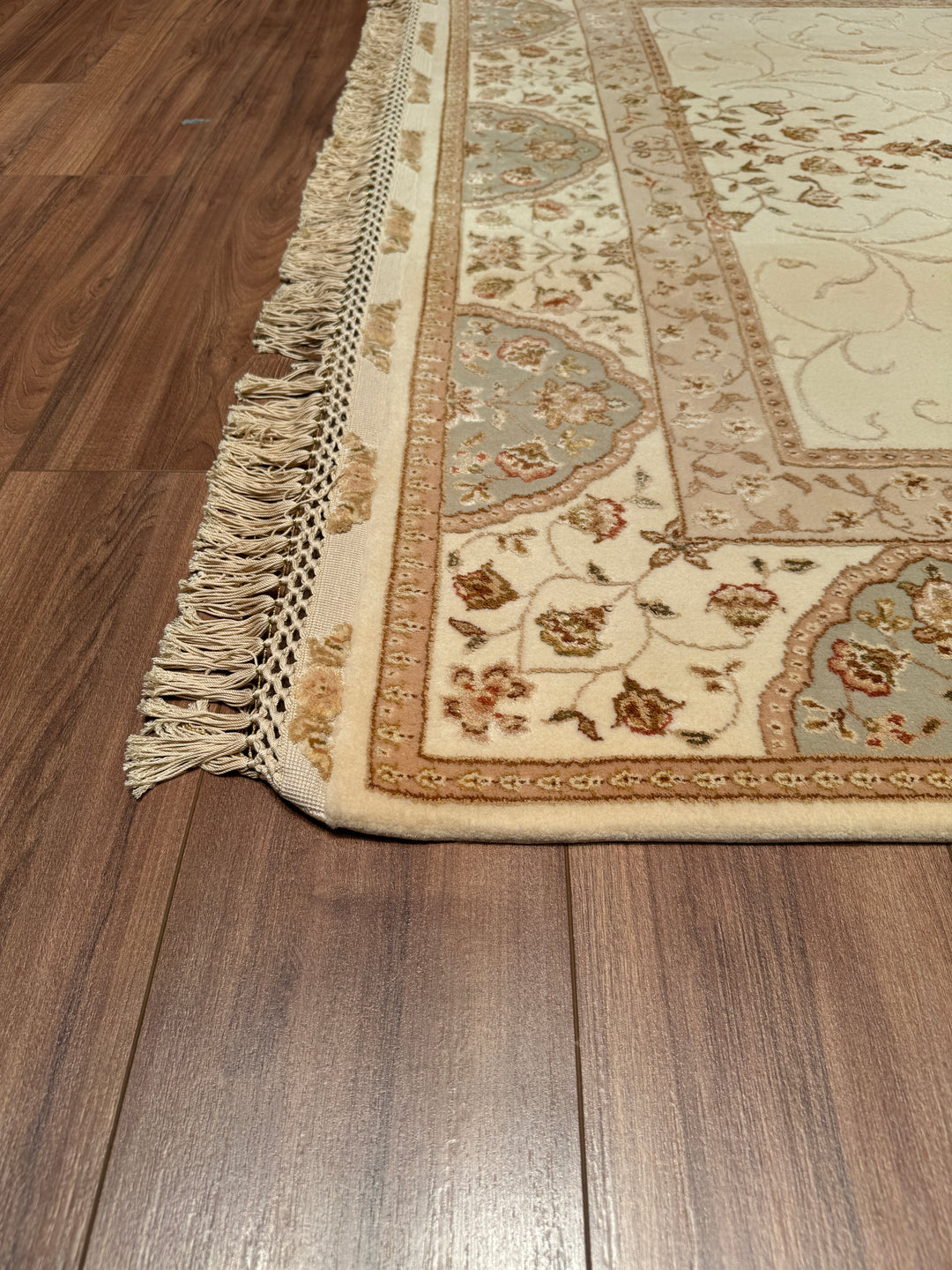 Privat Original Hand Woven Cream Wool Silk Carpet 169x244 4.12 Square Meters - 5x8 ft