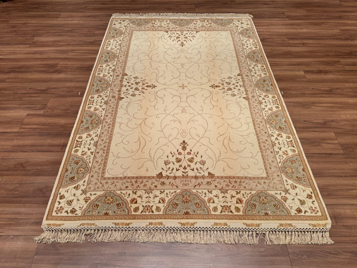 Privat Original Hand Woven Cream Wool Silk Carpet 169x244 4.12 Square Meters - 5x8 ft