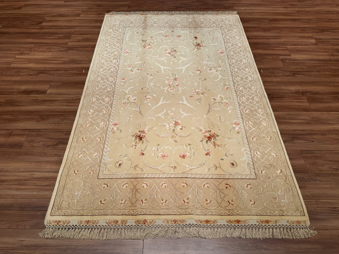 Privat Original Hand Woven Cream Wool Silk Carpet 167x247 4.12 Square Meters - 5x8 ft