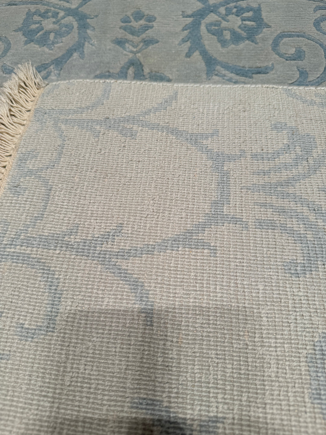 Original Hand Woven Blue Bamboo Carpet with Damask Pattern 166x240 3.98 Square Meters - 5x8 ft