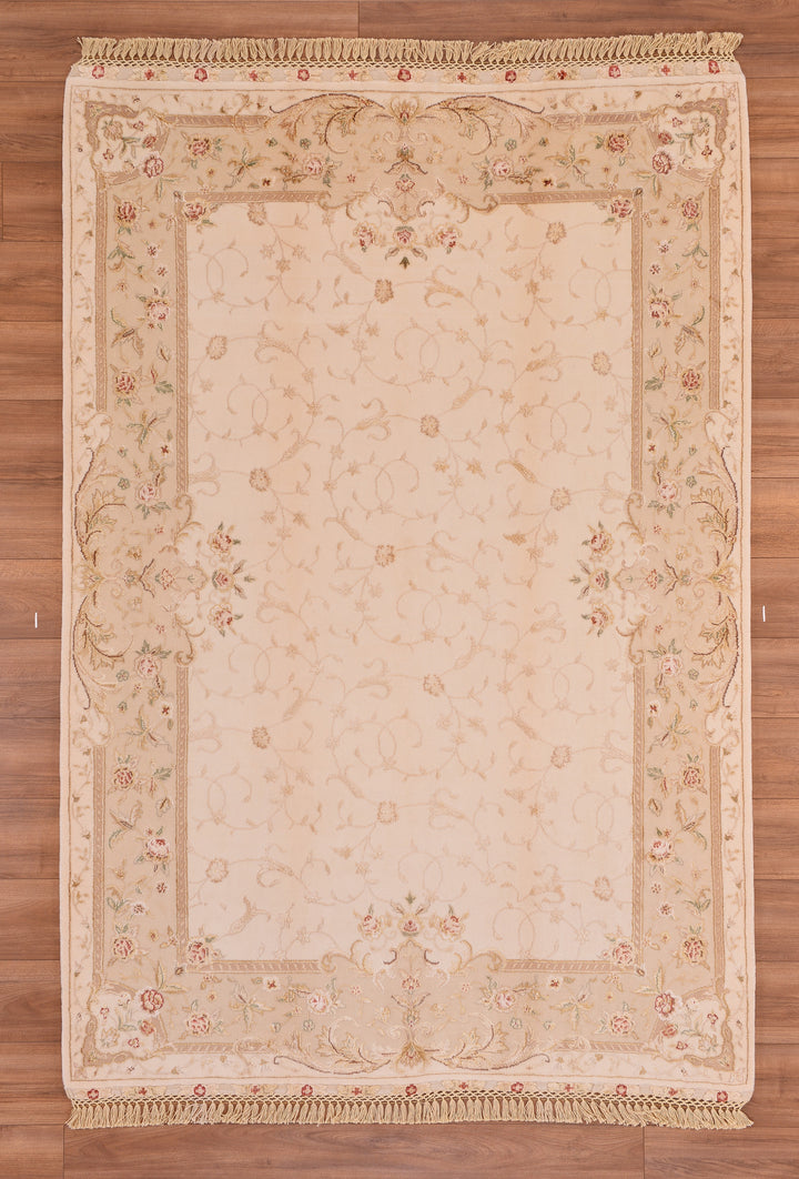 Privat Original Hand Woven Cream Wool Silk Carpet 166x241 4 Square Meters - 5x8 ft