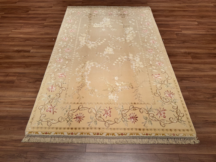 Privat Original Hand Woven Cream Wool Silk Carpet 170x255 4.34 Square Meters - 5x8 ft