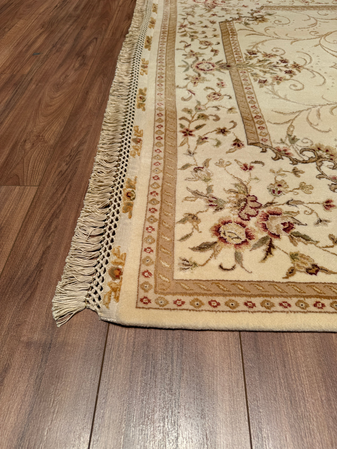 Privat Original Hand Woven Cream Wool Silk Carpet 168x249 4.18 Square Meters - 5x8 ft