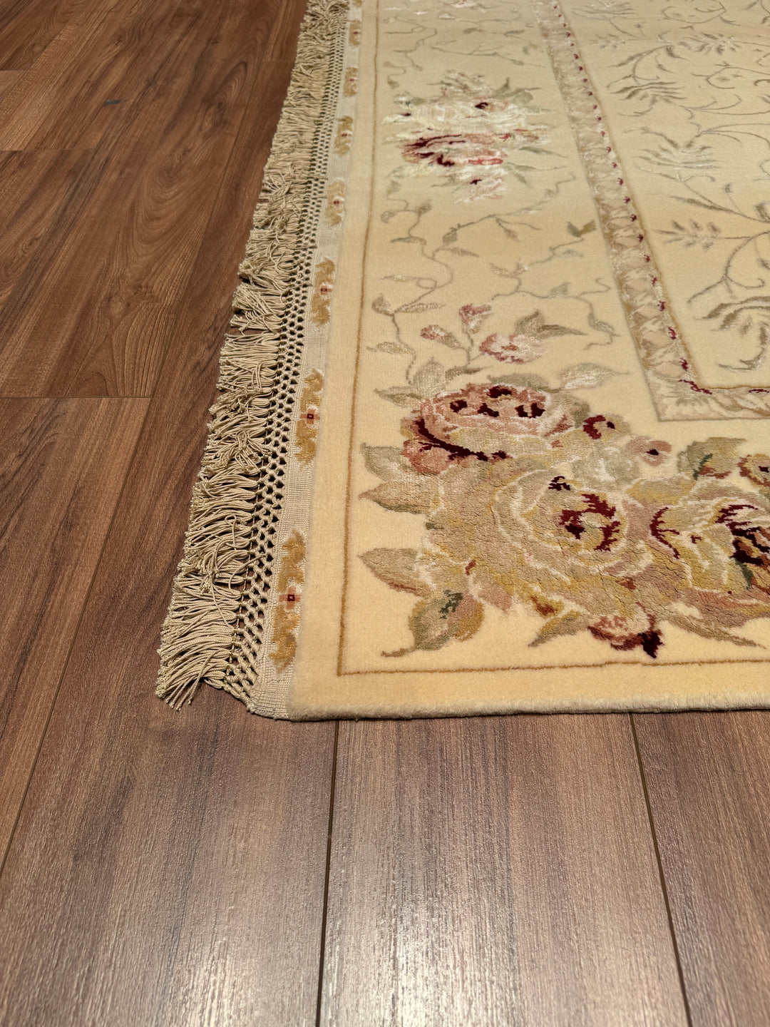 Privat Original Hand Woven Cream Wool Silk Carpet 170x253 4.30 Square Meters - 5x8 ft