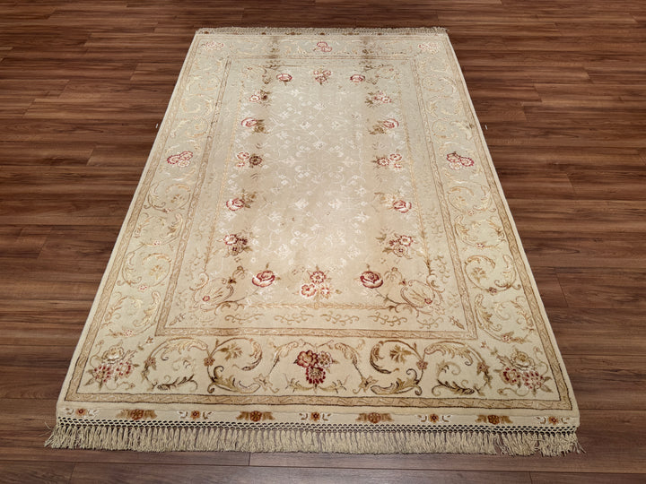 Privat Original Hand Woven Cream Wool Silk Carpet 171x249 4.26 Square Meters - 5x8 ft