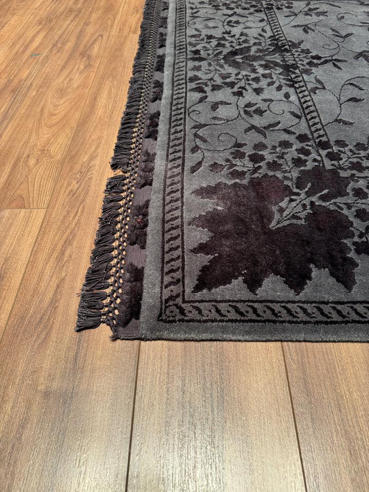 Privat Original Hand Woven Black Wool Silk Carpet 213x297 6.33 Square Meters - 7x10 ft