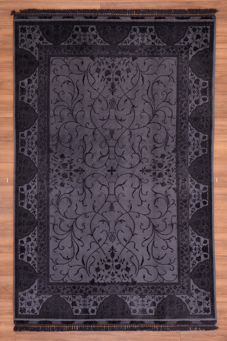 Privat Original Hand Woven Black Wool Silk Carpet 169x253 4.28 Square Meters - 5x8 ft