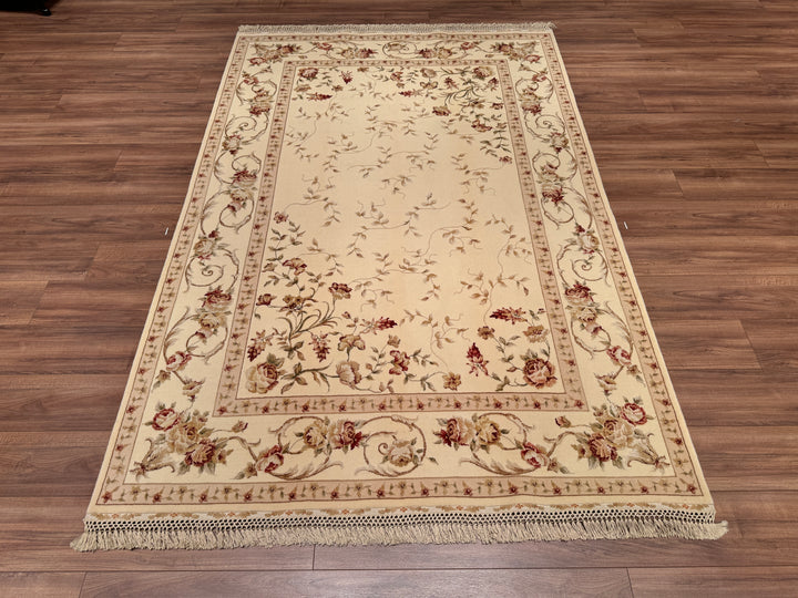 Privat Original Hand Woven Cream Wool Silk Carpet 169x250 4.23 Square Meters - 5x8 ft