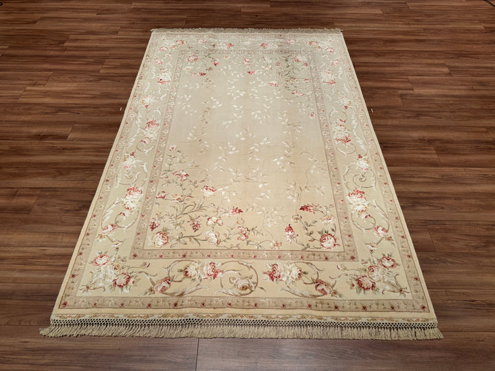 Privat Original Hand Woven Cream Wool Silk Carpet 169x250 4.23 Square Meters - 5x8 ft