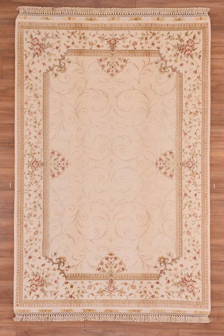 Privat Original Hand Woven Cream Wool Silk Carpet 168x247 4.15 Square Meters - 5x8 ft