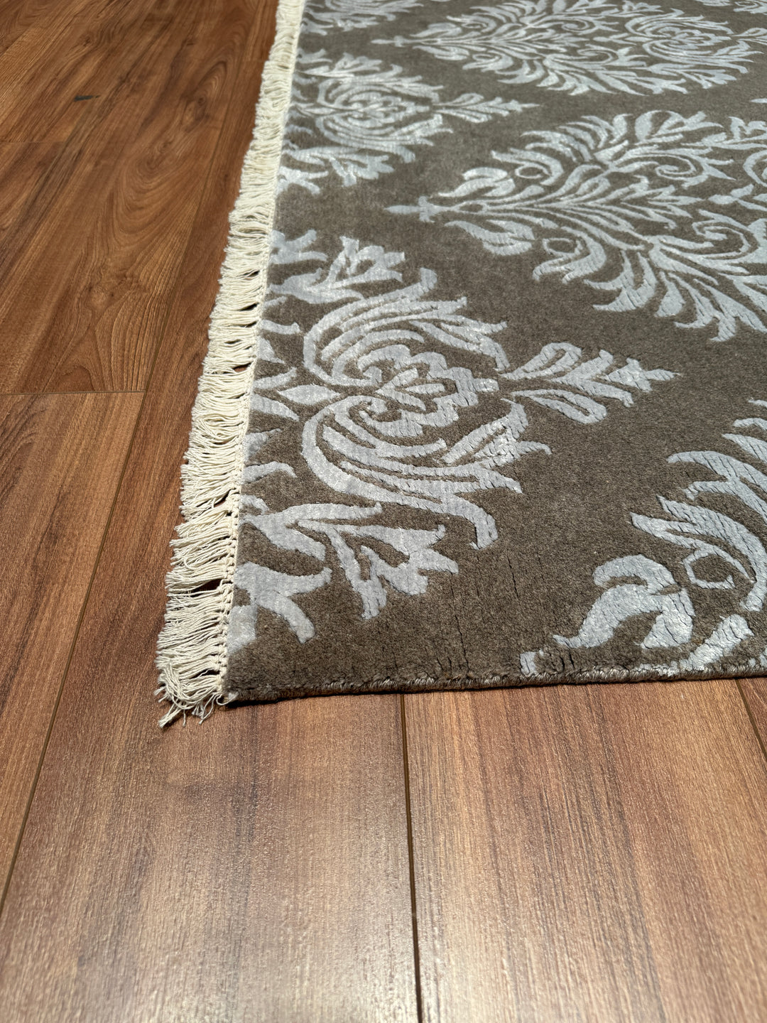 Original Hand Woven Gray Bamboo Carpet with Damask Pattern 169x245 4.14 Square Meters - 5x8 ft