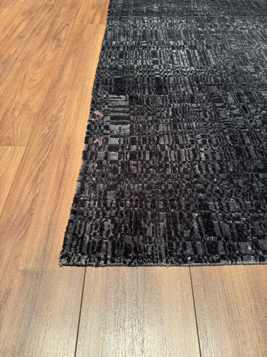 New Diamond Original Hand Woven Black Wool Bamboo Carpet 172x244 4.20 Square Meters - 5x8 ft