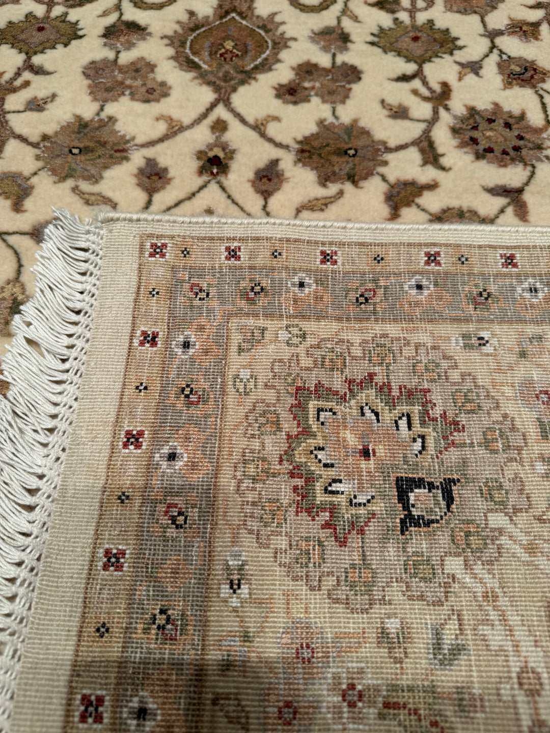 Indian Owl Original Hand Woven Beige Cream Wool Bamboo Carpet 166x242 4.02 Square Meters - 5x8 ft