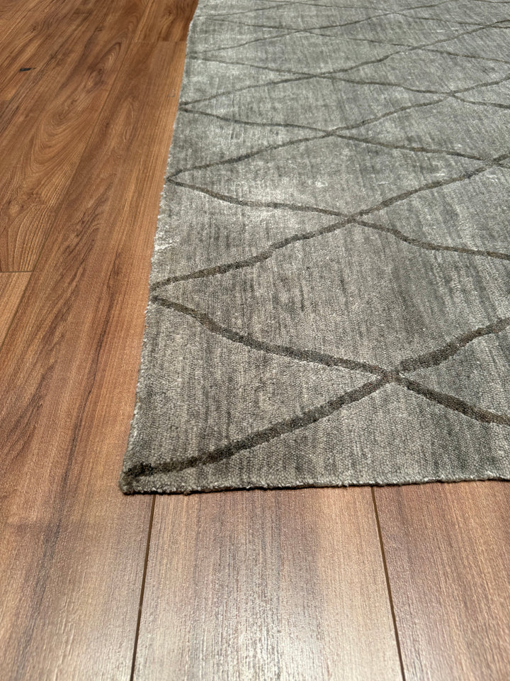 Diamond Original Hand Woven Gray Wool Bamboo Carpet 171x244 4.17 Square Meters - 5x8 ft