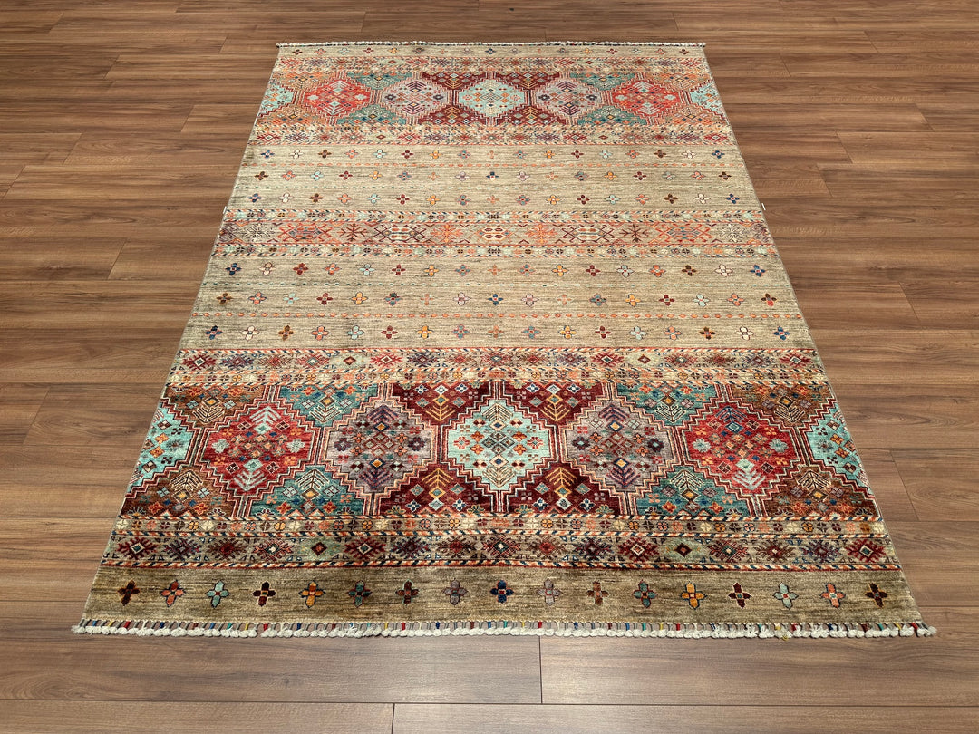 Khorjin Orjinal El Dokuması Bej Kök Boya Yün Halı 173x240 4.15 Metrekare - 6x9 ft