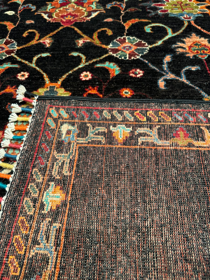 Sultani Binbirgece Original Hand Woven Black Vegetable Dyed Wool Carpet 204x303 6.18 Square Meters - 6x10 ft