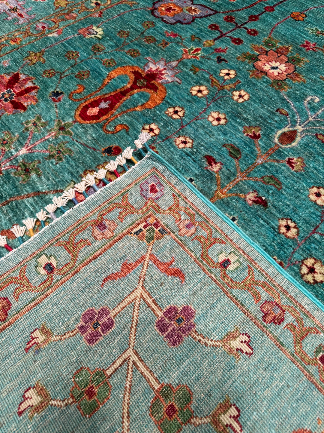 سجادة صوفية أصلية منسوجة يدويًا من مجموعة Sultani Floral باللون الفيروزي المصبوغ بالجذور 196 × 301 5.90 متر مربع - 7 × 10 قدم