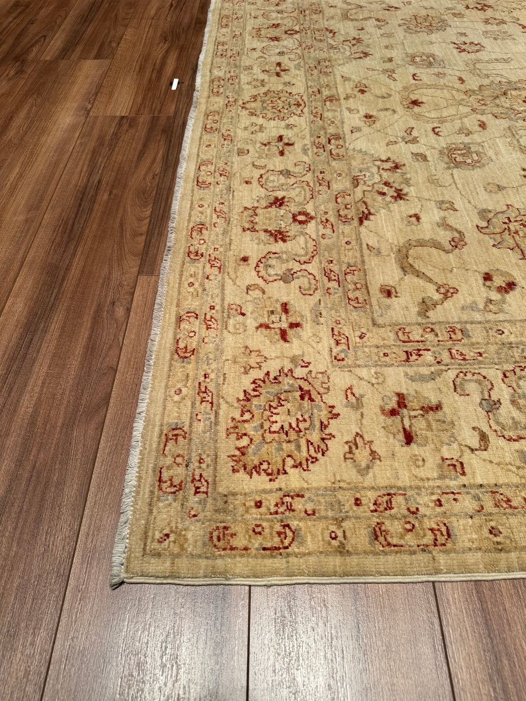 Uşak Original Hand Woven Beige Vegetable Dyed Wool Carpet 198x295 5.84 Square Meters - 7x10 ft