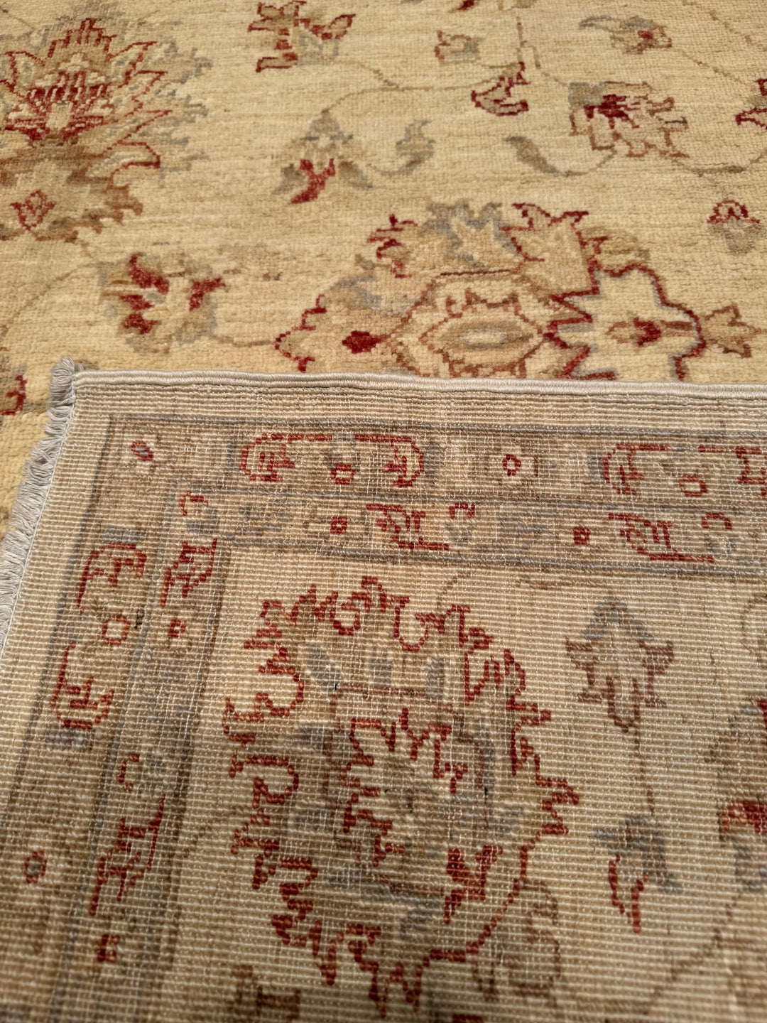 Uşak Original Hand Woven Beige Vegetable Dyed Wool Carpet 198x295 5.84 Square Meters - 7x10 ft