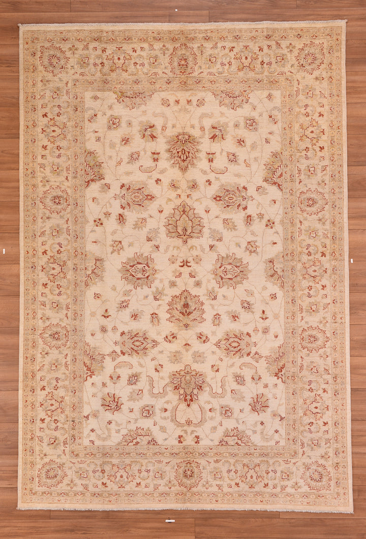 Uşak Original Hand Woven Beige Vegetable Dyed Wool Carpet 199x293 5.83 Square Meters - 7x10 ft