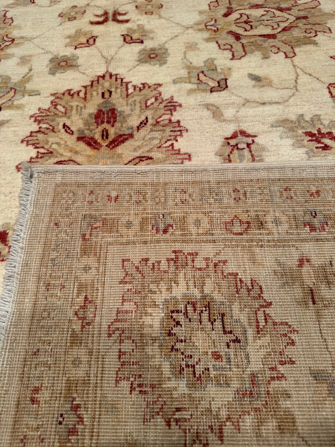 Uşak Original Hand Woven Beige Vegetable Dyed Wool Carpet 199x293 5.83 Square Meters - 7x10 ft