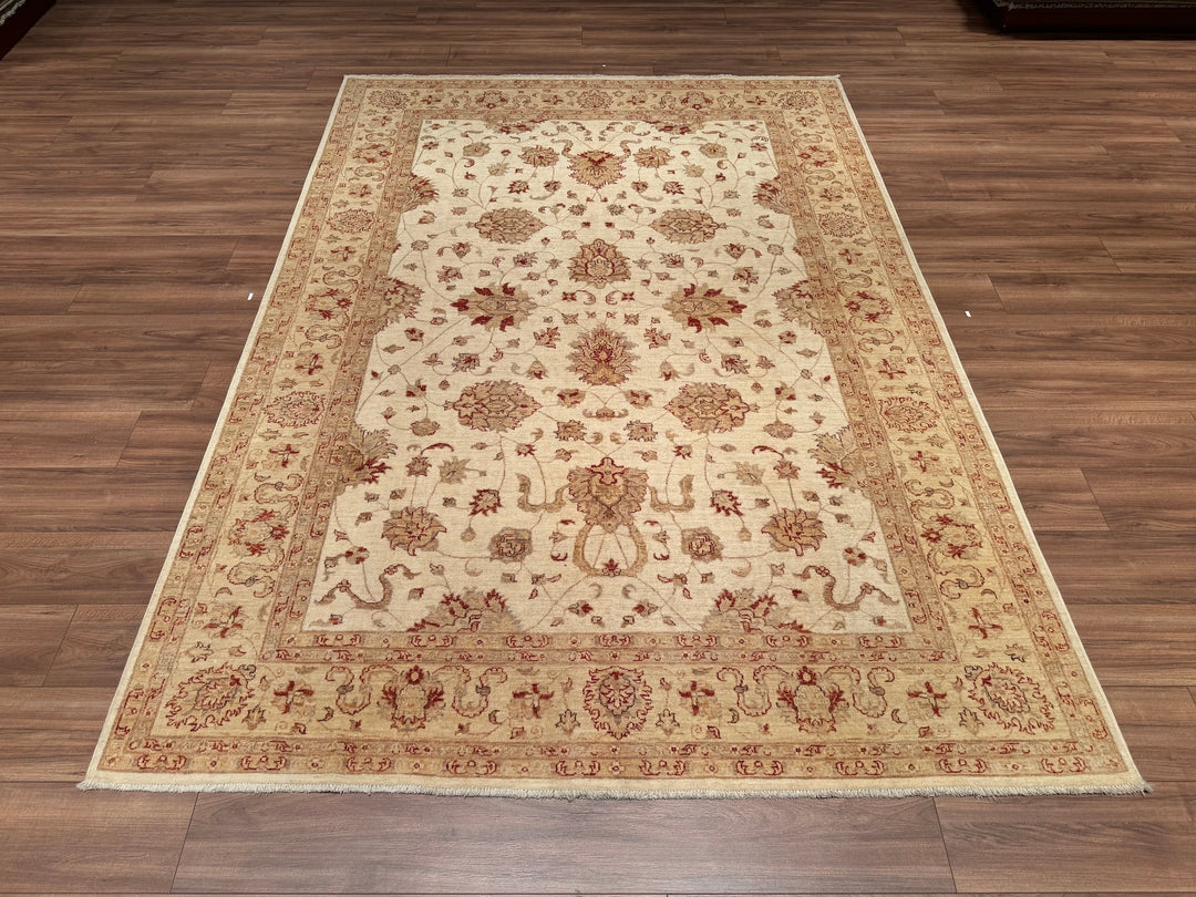 Uşak Original Hand Woven Beige Vegetable Dyed Wool Carpet 198x280 5.54 Square Meters - 7x10 ft